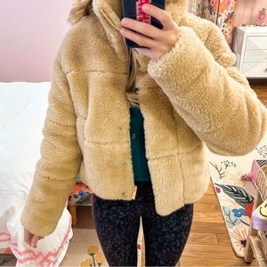 *ALO YOGA* Sherpa Jacket 🧸✨